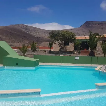 Vivienda Vacacional Sara * Tetir